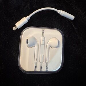 Apple White Earbud Headphones